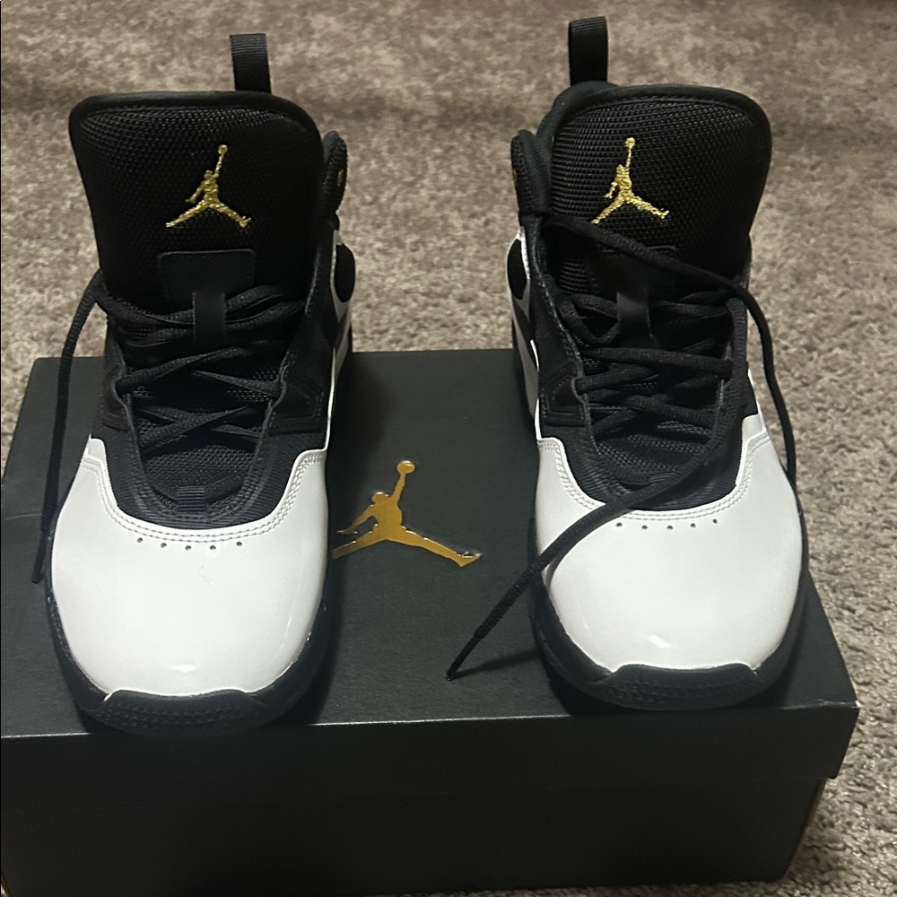 Men’s Jordan Stay Loyal 3 Black and White Sneakers NIB